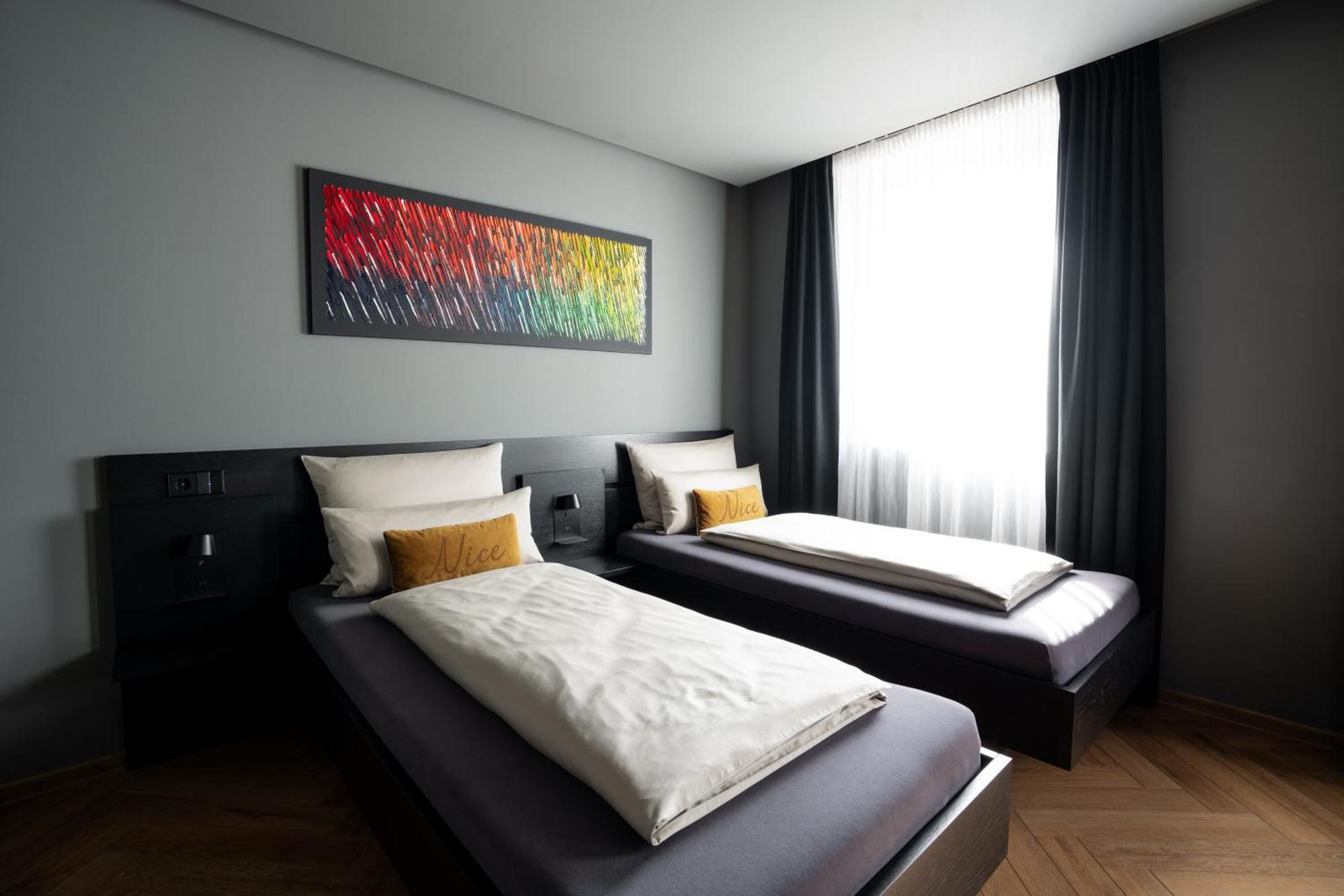 Hotel Nice ラウプハイム エクステリア 写真