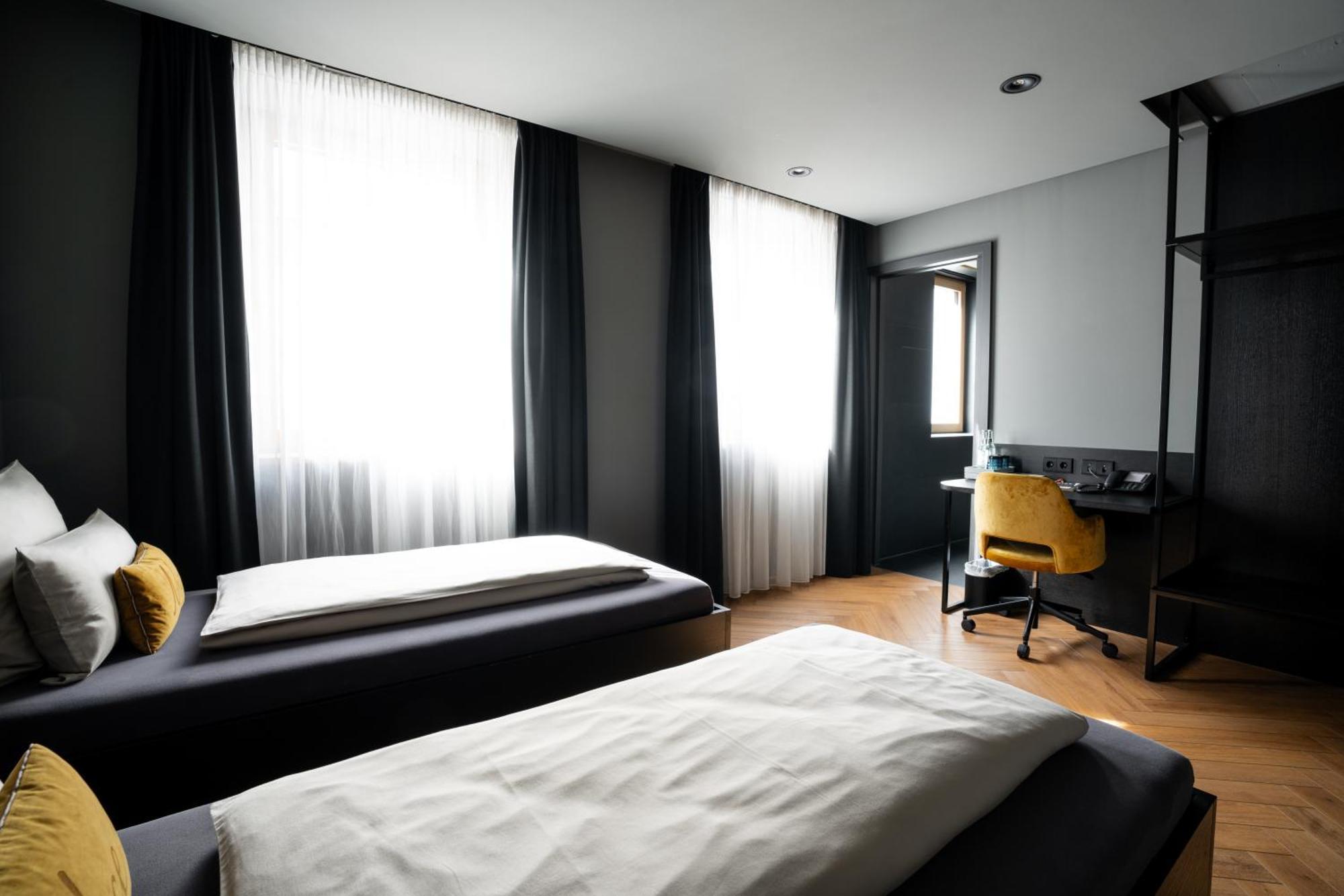 Hotel Nice ラウプハイム エクステリア 写真